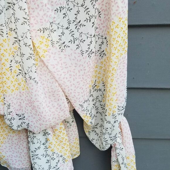 Fate Yellow Gray Pink Floral Boho Peasant Top size Small - Picture 5 of 12
